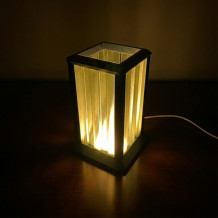 Lámpara Boreal | Diseño prismático con luz de 3 tonos