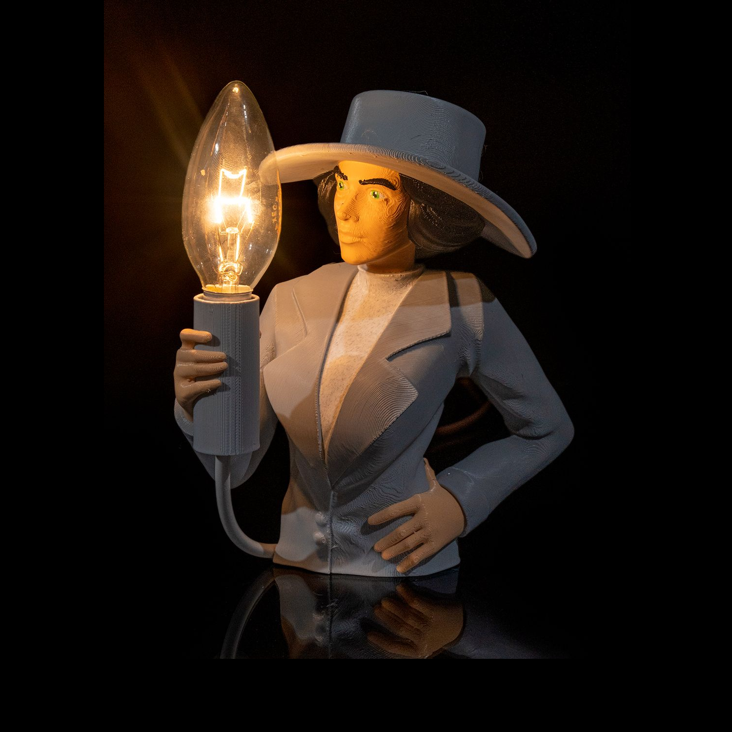 Lámpara Suffragist