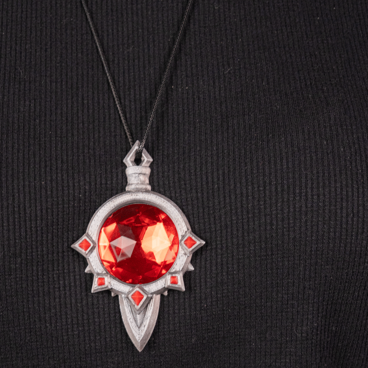 Colgante de calavera con cuernos Infernal Remnant