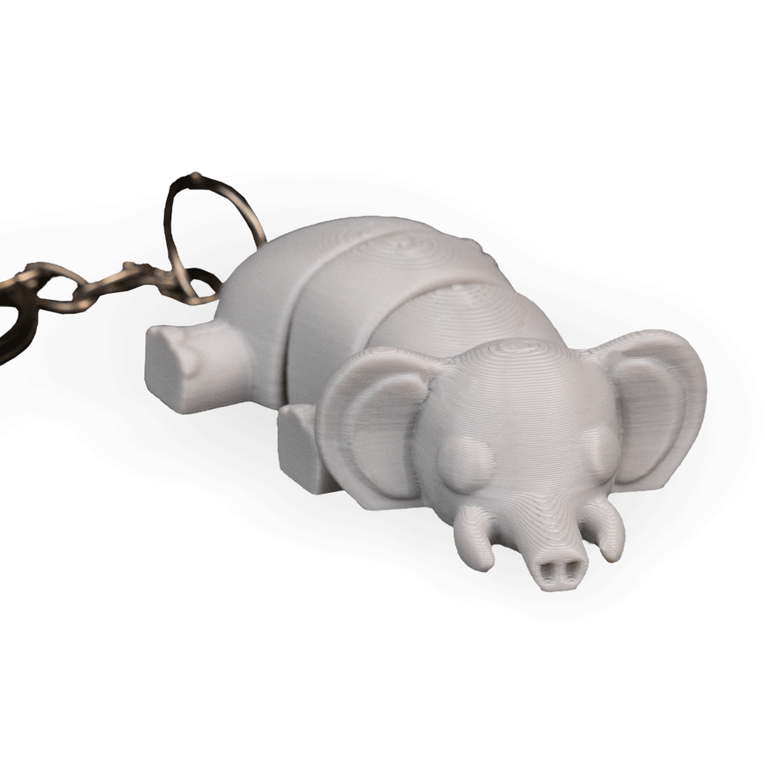 Llavero de elefante relajado
