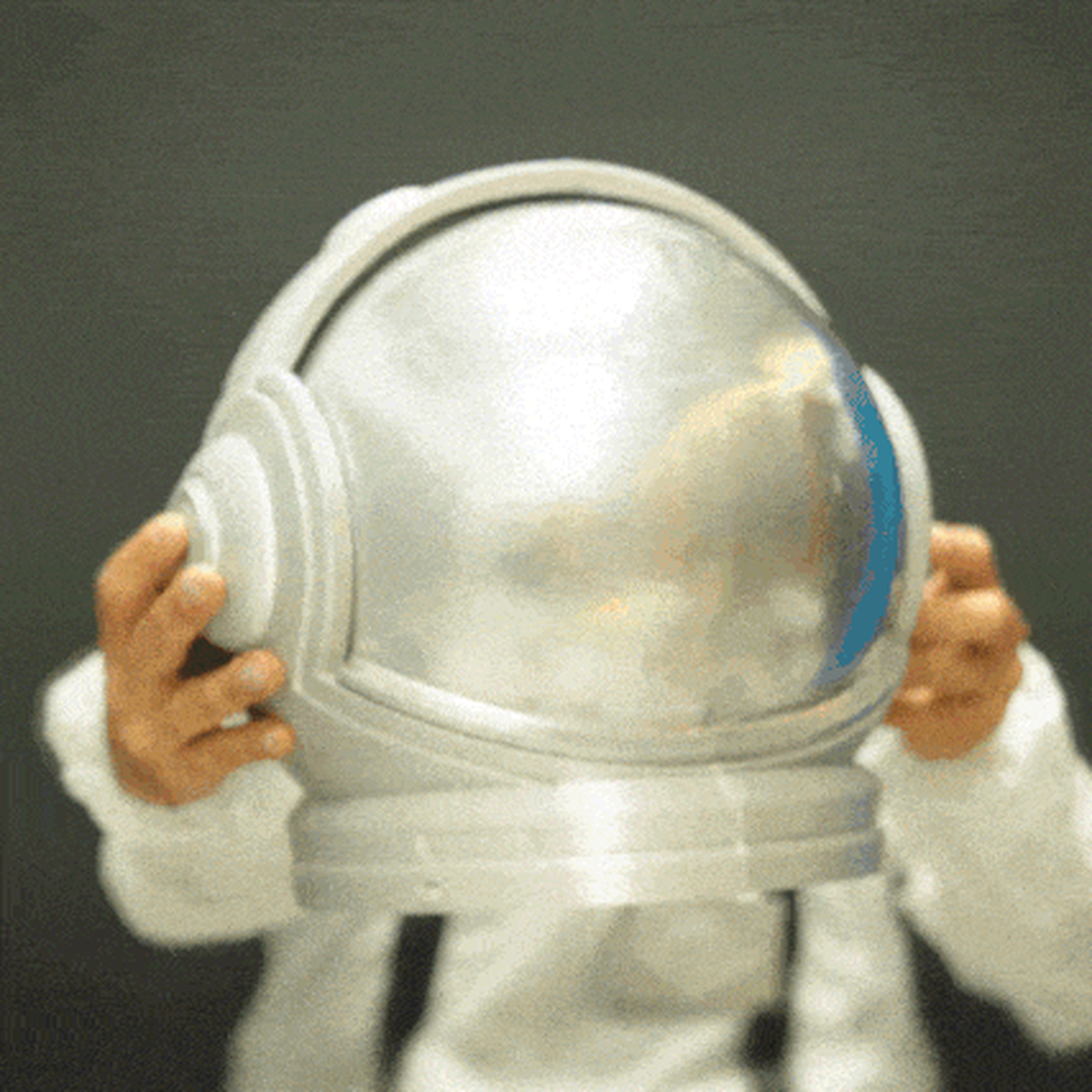 Casco de astronauta cósmico