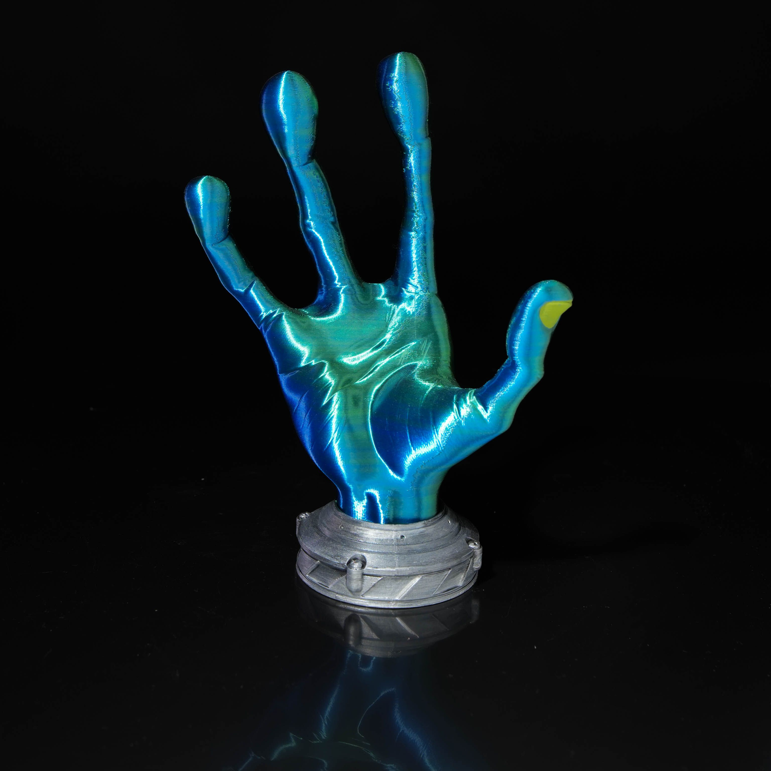 4-Finger Alien Hand Controller Holder