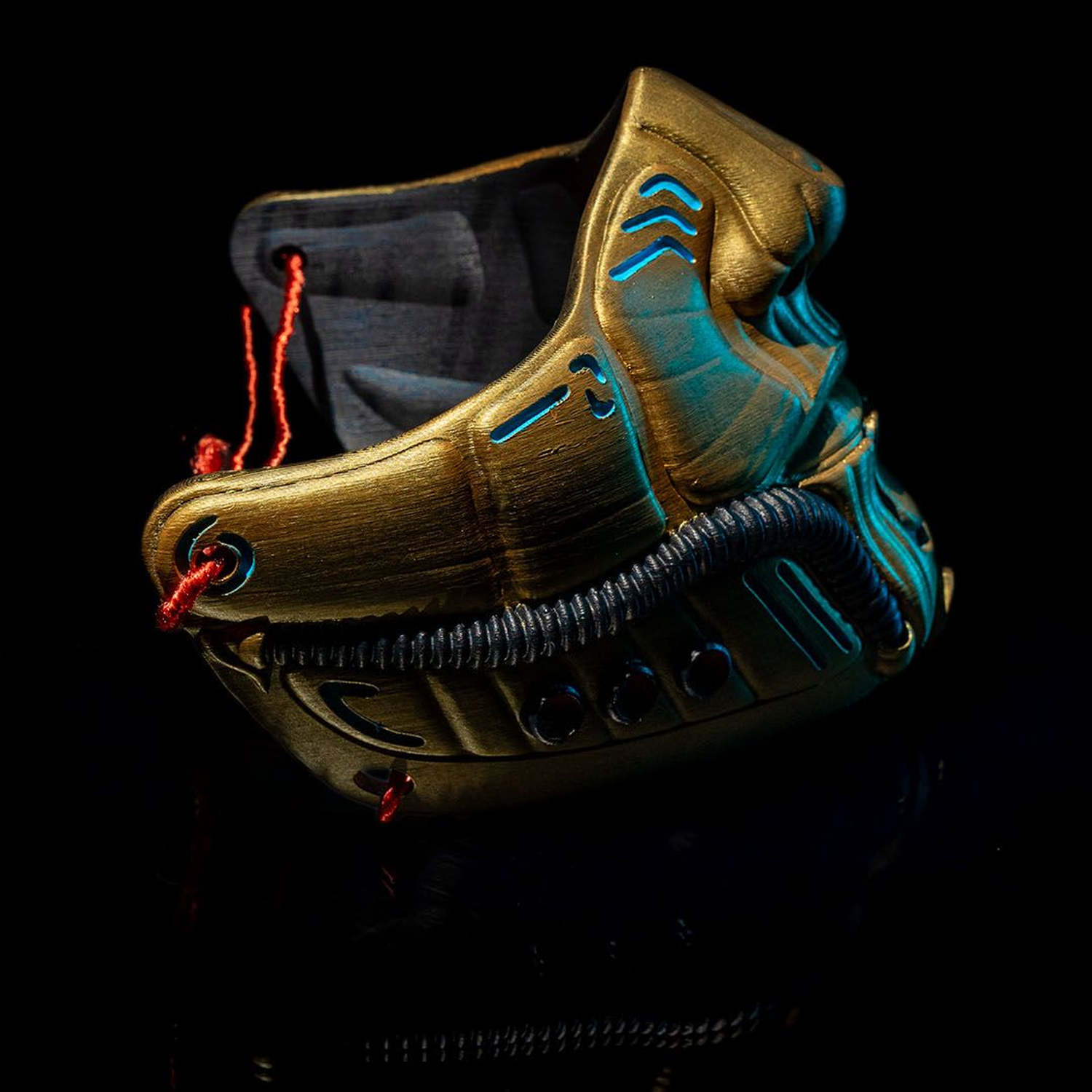 Metropolis Mask