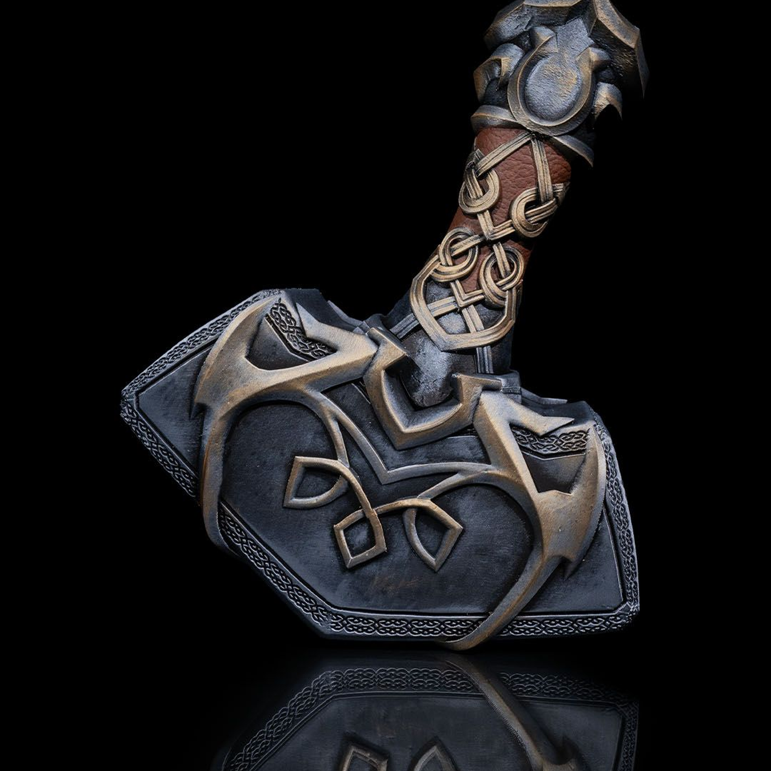 Martillo Mjolnir para cosplay