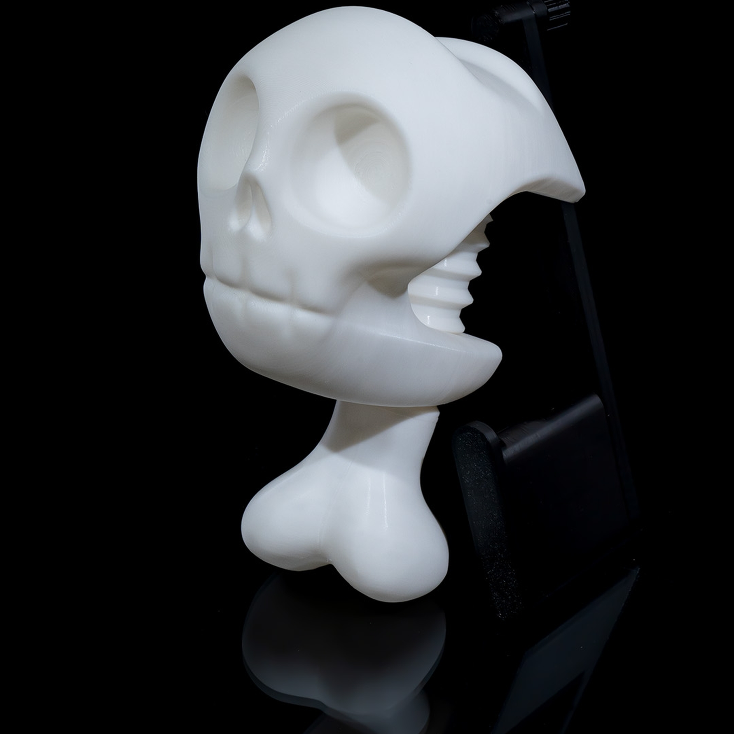 Skull Vise Headphone Holder