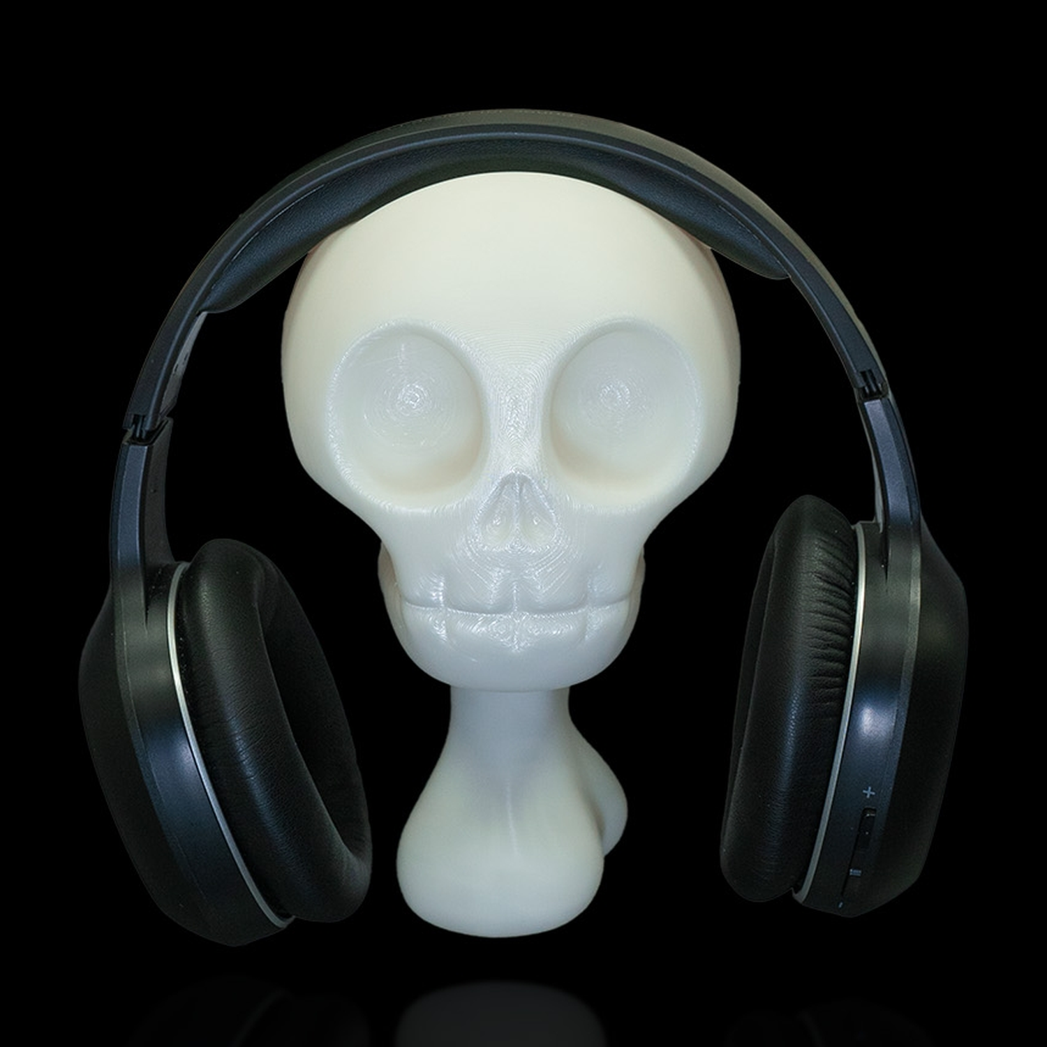 Skull Vise Headphone Holder