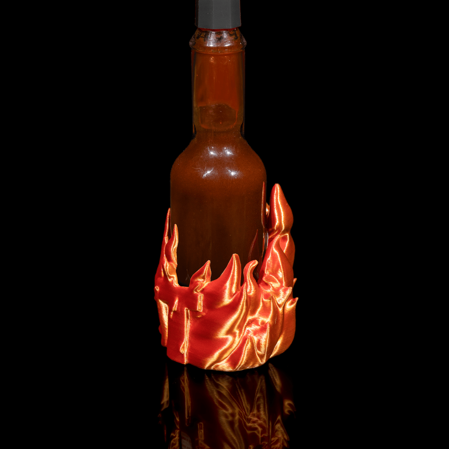 Caution: Hot!: Sauce Bottle Soporte
