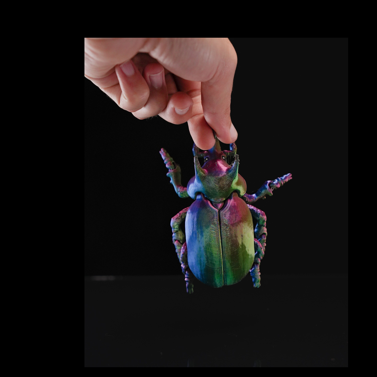 Figura articulada Articulated Unicorn Beetle
