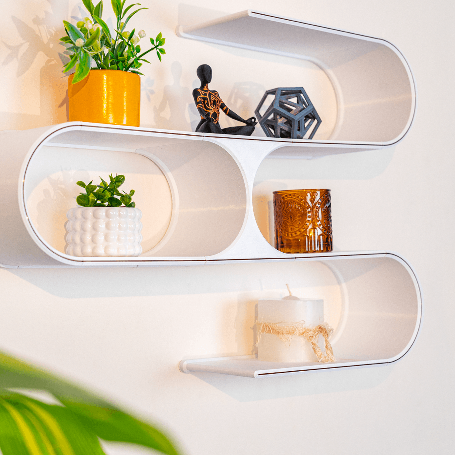 Loop Shelf