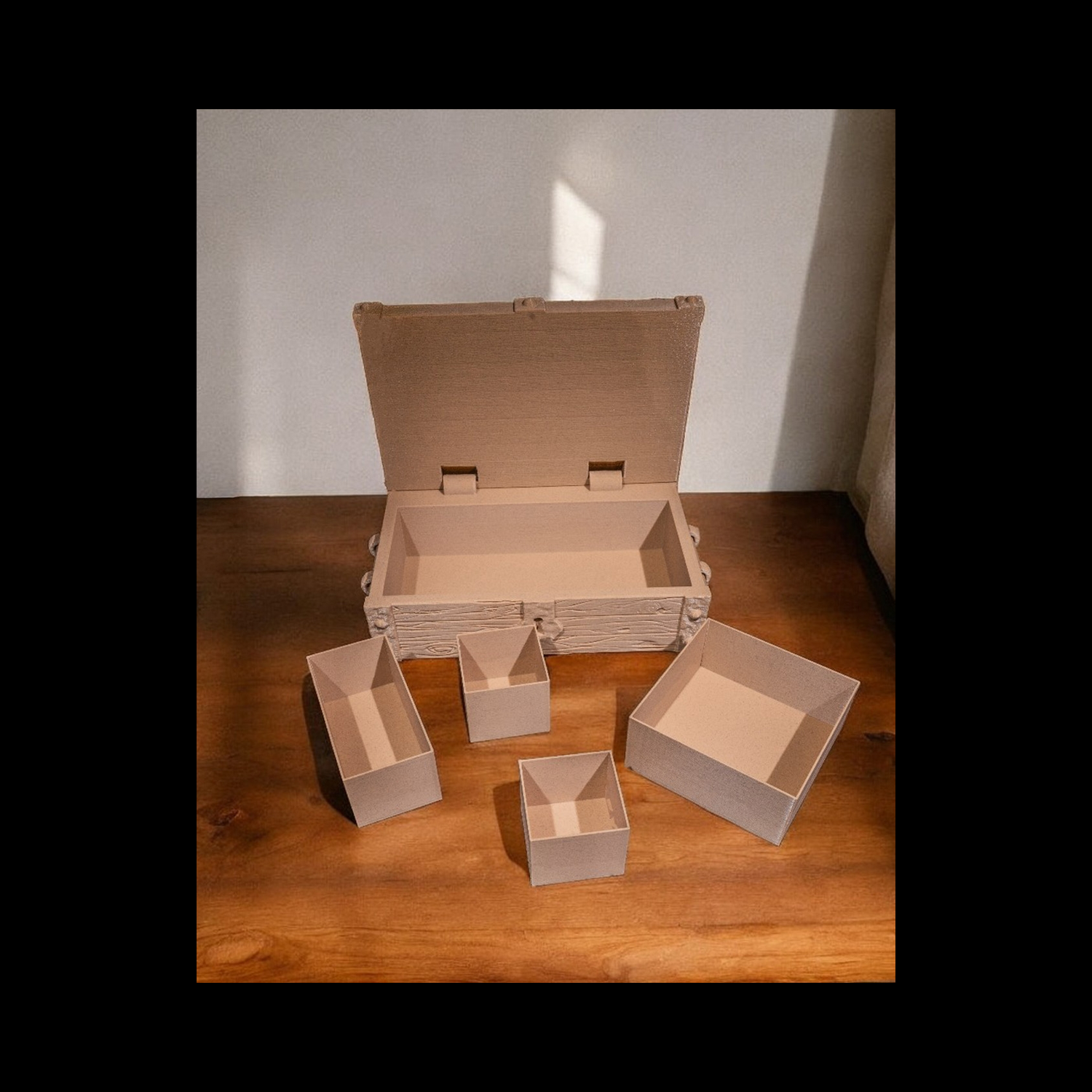 Caja Treasure Chest Trinket