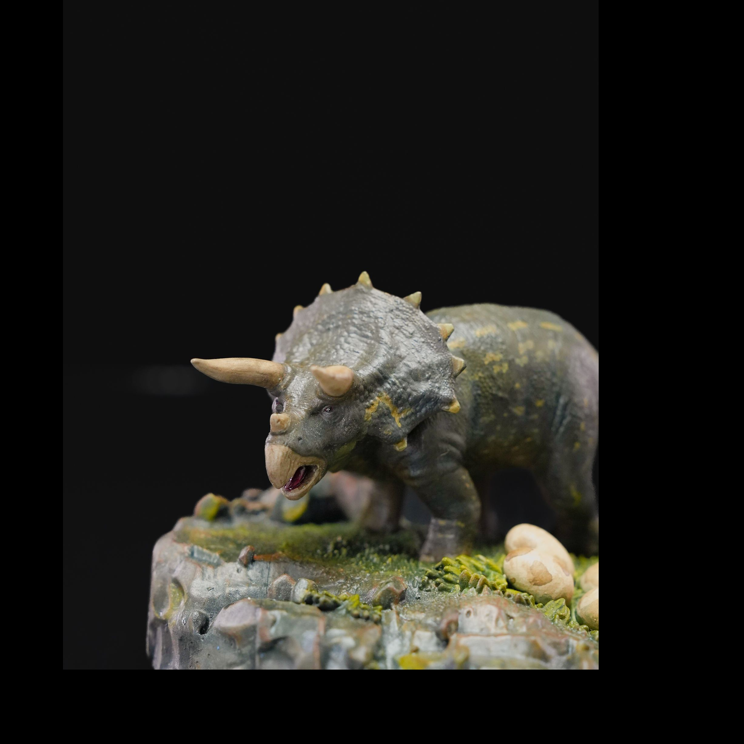 Estatua decorativa Triceratops