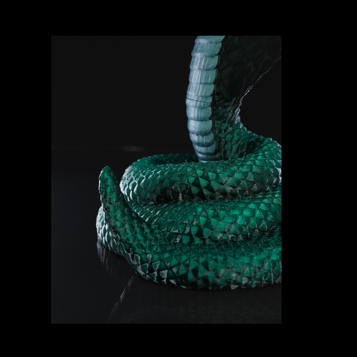 Soporte para móvil King Cobra Head